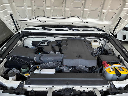 Imagen 7 de 12 de Toyota Fj .