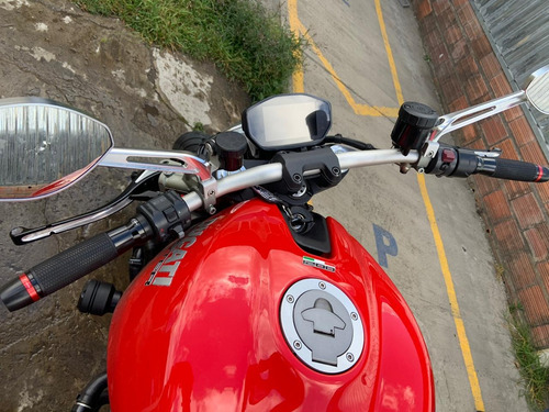 Ducati Monster 1200 Modelo 2015