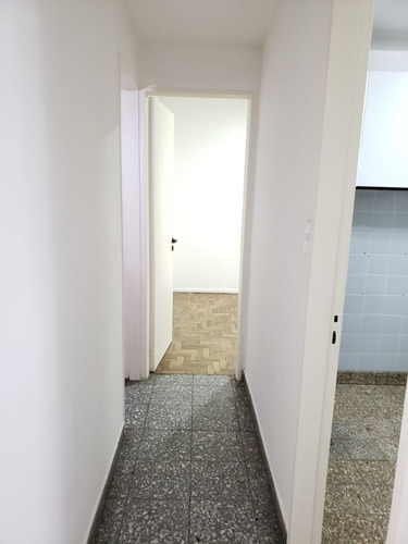 Imagen 7 de 25 de Venta 2 Amb C/balcón Al Frente Luminoso Belgrano/colegiales