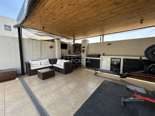Penthouse/ Iluminado /quincho Privado