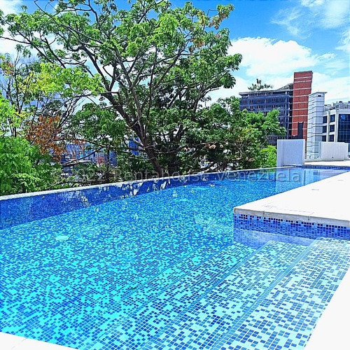 Alquiler De Espléndido Apartamento En Las Mercedes / Cl. Mls-24-22182
