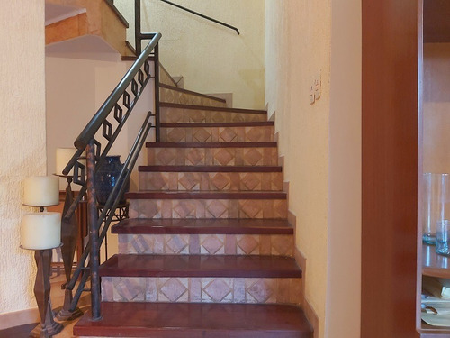 Imagen 8 de 12 de Amplio Y Cómodo Town House. Villas Miramar. Lechería