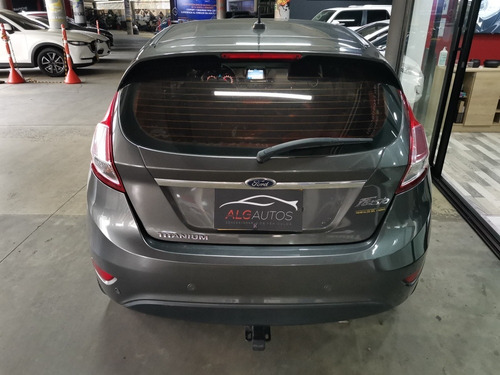 Ford Fiesta 2016 1.6 Hatchback Titanium