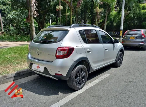 Renault Stepway 1.6 Expression / Zen