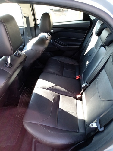 Imagen 6 de 12 de Ford Focus Se Plus