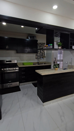 Apartamento Las Cayenas Autopista De San Isidro 