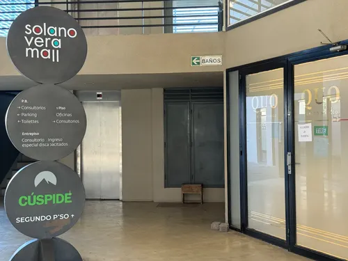 Consultorio En Venta En Solano Vera Mall