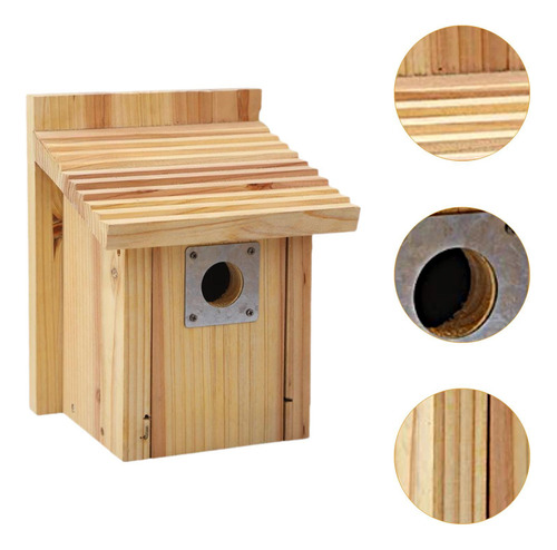 Caja De Anidación De Pájaros De La Casa De Pájaros Fuera