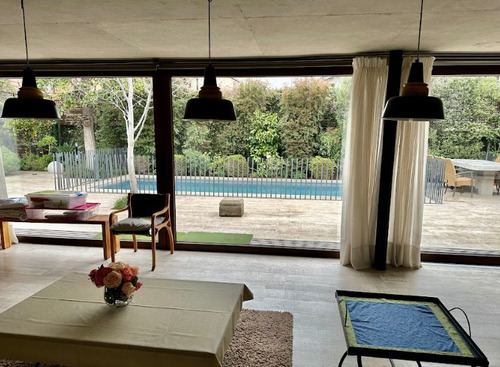 Hermosa Casa Moderna A Pasos Del Sport Francés Vitacura
