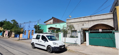 Se Vende Casa En Lira 2015, Santiago. 