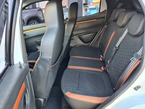Imagem 12 de 14 de Renault Kwid Outsider 1.0 Flex