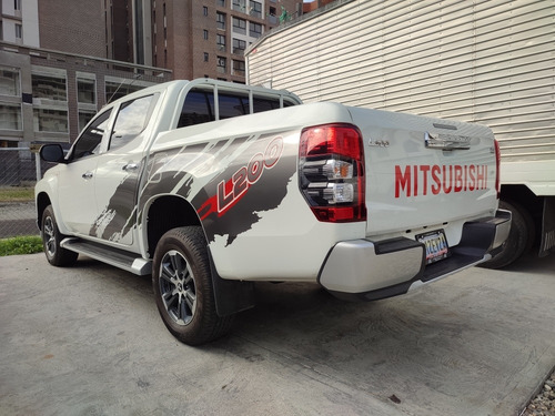 Imagen 3 de 8 de Mitsubishi L200 Diesel