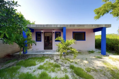 Casa En Venta En Segunda Fila De Las Playas De Sisal, Yucatán.