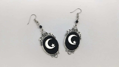 Aretes Base Plateada Luna Estrellas Goth Dark Gotico