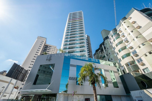 Imagem 2 de 15 de Apartamento De 2 Suítes No Centro De Itajaí - 325_1