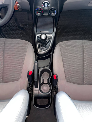 Imagem 7 de 9 de Hyundai Hb20s 1.0 Comfort Plus 12v Flex 4p Manual