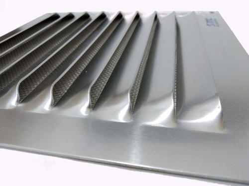 Imagem 6 de 9 de Kit 4 Grades De Ventilação Alumínio Itc 20x20cm C/tela