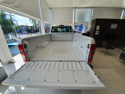 Imagen 7 de 15 de Ford Ranger Xl 4x2 Cabina Simple Mt En Stock Blanco