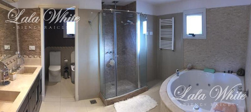 Imagen 15 de 20 de Venta - Casa En El Rocío