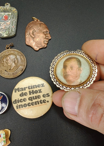 Peronismo Medallas Pins Prendedores (lote) - Numismatica (Usado)