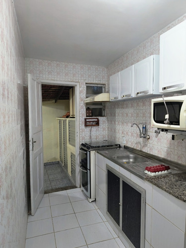 Alugo Casa Duplex Com 3 Quartos Em Ibicuí, Mangaratiba (na Rua Da Praia Principal)