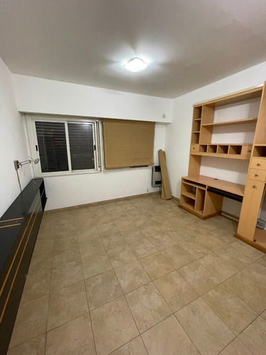 Venta Departamento En La Calle España N°2589, F. Varela C