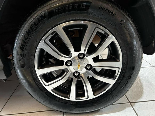 Chevrolet Onix 1.4mt Act