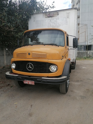Imagem 3 de 8 de Mercedes Benz 1513