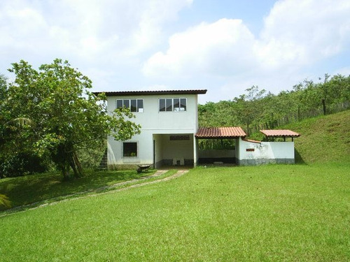 Fazenda À Venda Na Estrada De Sambaetiba, Centro (sambaetiba), Itaboraí - Rj - Liv-11669