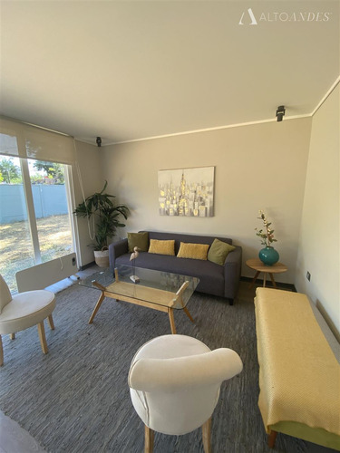 Casa En Venta De 3 Dorm. En La Florida