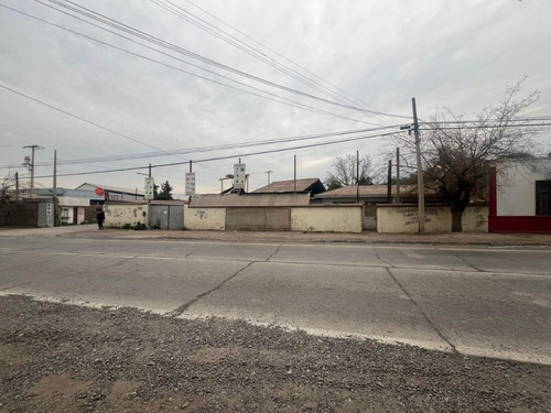 Recuperado Banco Local Comercial De 590 M2 , Los Andes.