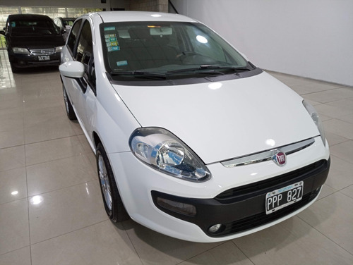 Imagen 13 de 23 de Fiat Punto Attractive 2016 1.4