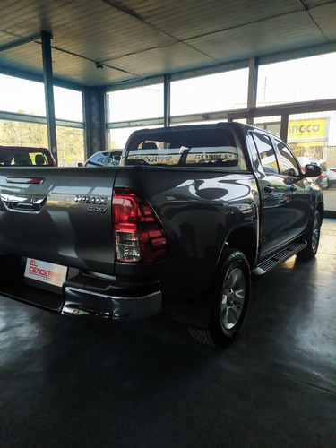 Imagen 20 de 21 de Toyota Hilux 4x2 Dc Srv 2.8 Tdi 6 At