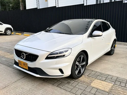 Volvo V40 2.0 T4 Drive-e R-design