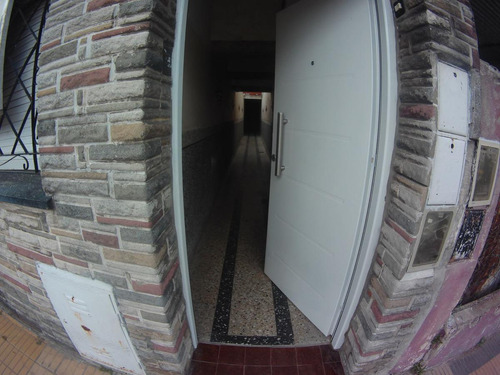 Ph Venta 1 Dormitorio 1 Baño 1 Terraza 40 Mts2 Totales - Lanús Este