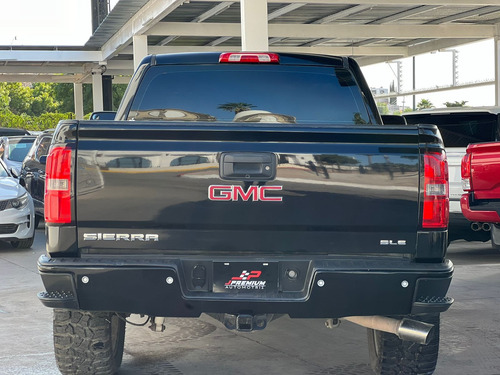 GMC Sierra 5.3 Cabina Regular Sle 4x4 Mt
