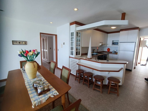Apartamento De Playa En Venta Camurí Grande