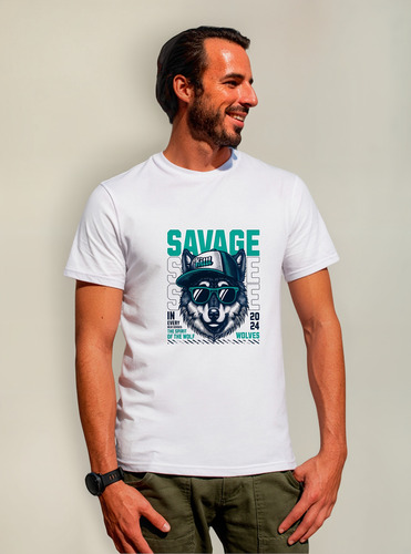 Playera Cuello Redondo Salvaje Lobo Con Gorra
