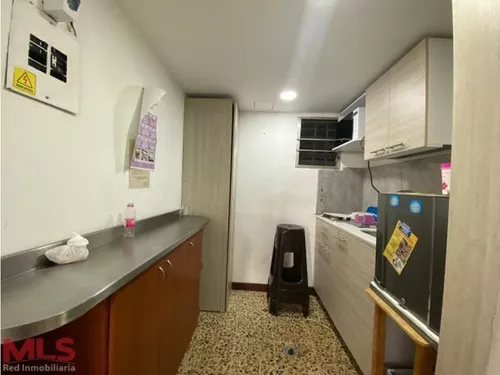 Local O Apartaestudio Cerca De La Estación Flores...(mls#240647)