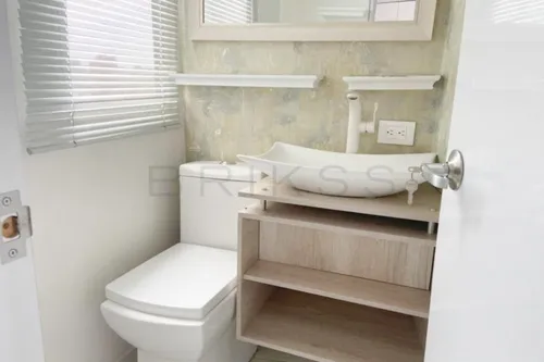 Apartamento En Arriendo En Los Rosales. Cod A3403