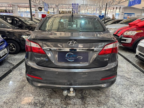 Hyundai HB20S HB20S 1.6 COMFORT PLUS 16V FLEX 4P MANUAL