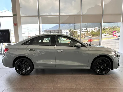 Audi A3 Select