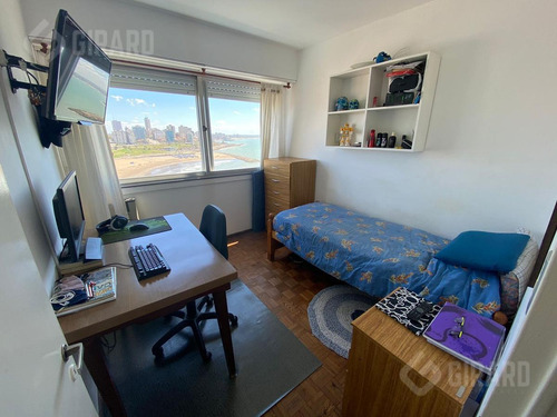 Imagen 4 de 30 de Departamento Con Vista Plena Al Mar , Zona Playa Chica