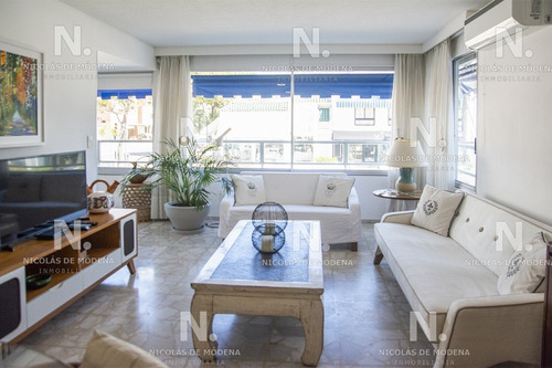 Apartamento En Punta Del Este, Peninsula- Ref: 3750