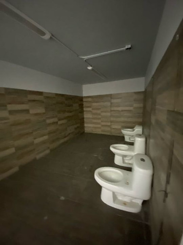 Imagen 8 de 14 de Renta Local Comercial Sobre Blvd Valle De San Javier