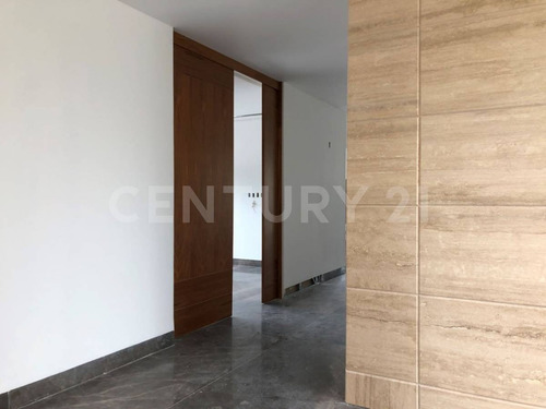 Imagen 25 de 28 de Se Vende Lujosa Casa En Puerto Cancún C2023