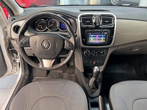 Renault Logan 1.6 Privilege 105cv
