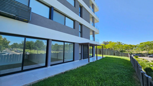 Venta Y Alquiler De Departamento 3 Ambientes En Pb Con Jardin Propio Cochera Y Baulera Nordelta