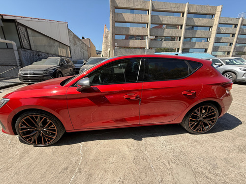 Cupra Leon 300Hp