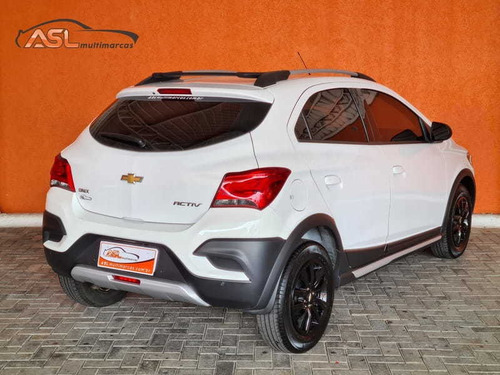 Imagem 2 de 15 de Chevrolet Onix Activ 1.4 8v